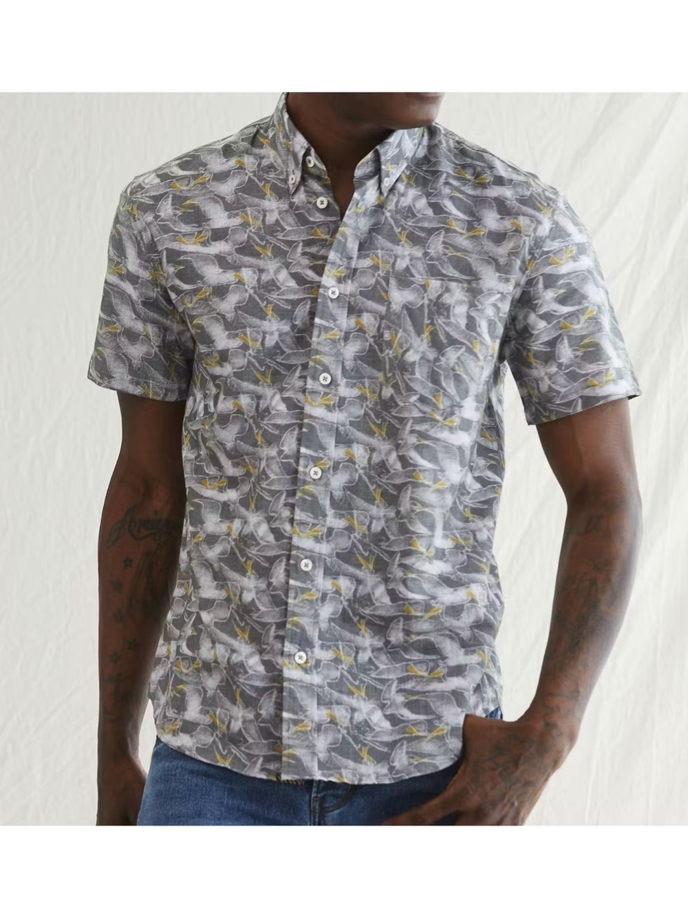 Billy Reid Short-Sleeve Gray and Yellow Patterned Button-Down Shirt